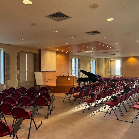 Hotellerie Saint Yves Chartres Ngoại thất bức ảnh