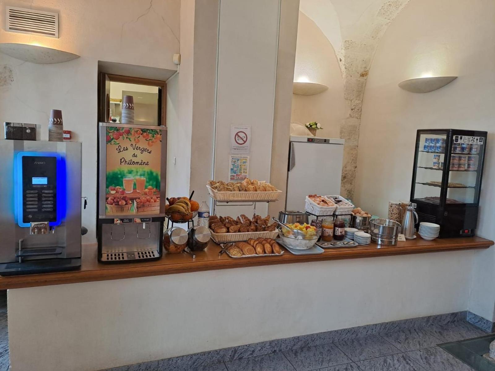 Hotellerie Saint Yves Chartres Ngoại thất bức ảnh