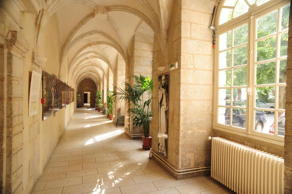 Hotellerie Saint Yves Chartres Ngoại thất bức ảnh